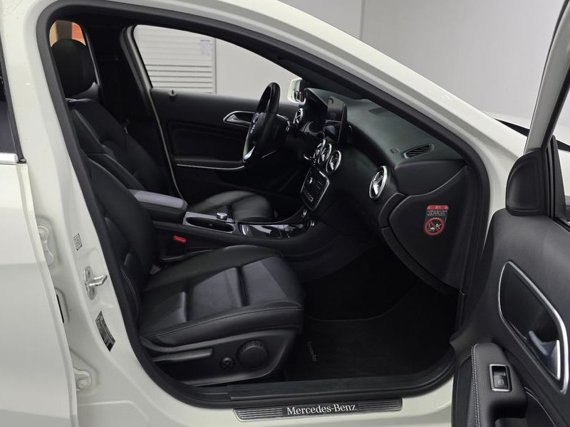 2017 Mercedes-Benz A-Class A200 photo 12