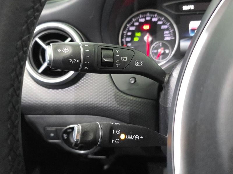 2017 Mercedes-Benz A-Class A200 photo 15