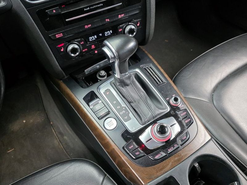2016 Audi A4 30 TDI Dynamic B8 photo 9