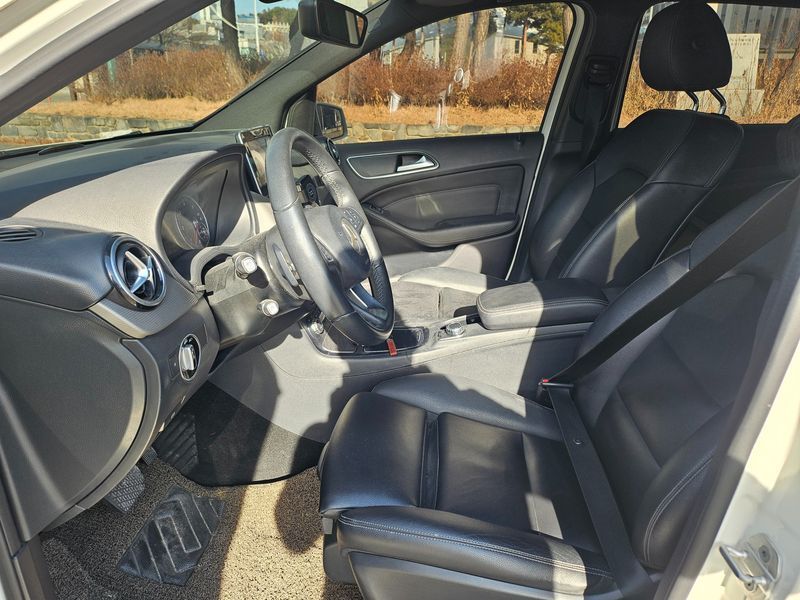 2017 Mercedes-Benz B-클래스 W246 B200 d photo 10