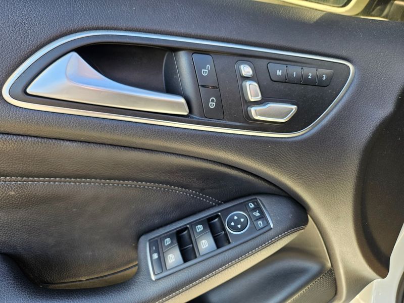 2017 Mercedes-Benz B-클래스 W246 B200 d photo 11
