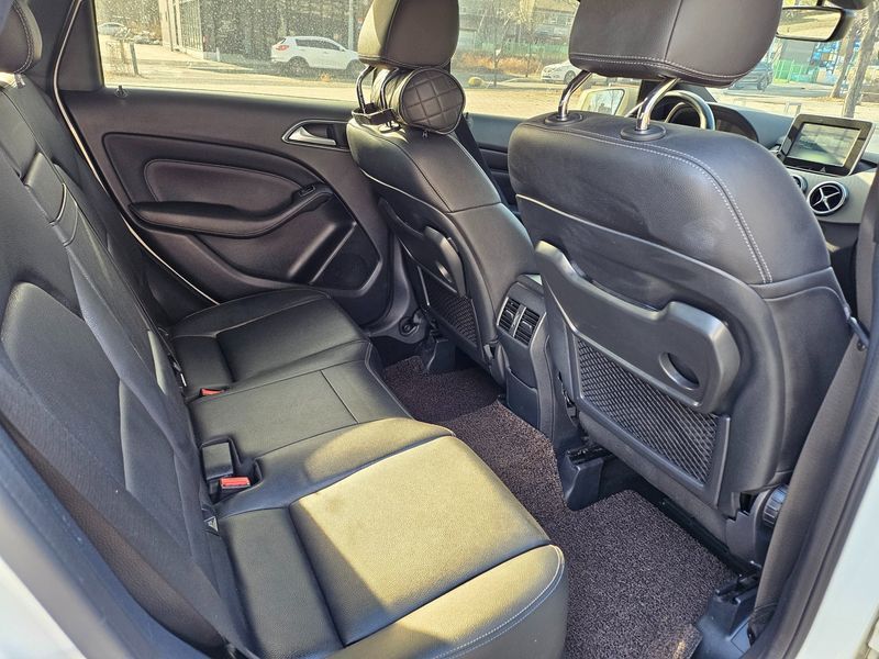 2017 Mercedes-Benz B-클래스 W246 B200 d photo 13