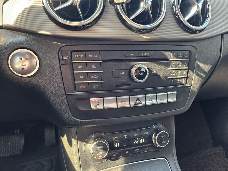 2017 Mercedes-Benz B-클래스 W246 B200 d photo 16