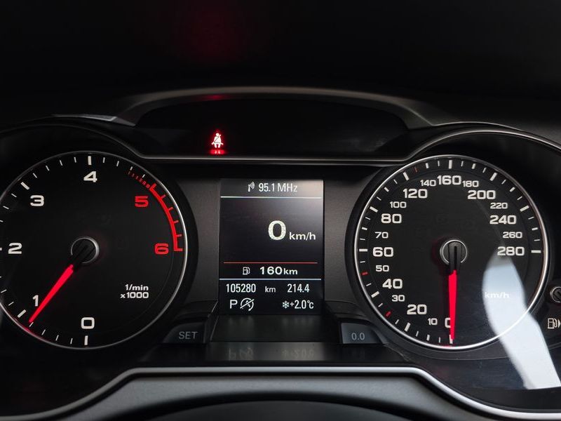 2016 Audi A4 30 TDI Dynamic B8 photo 8
