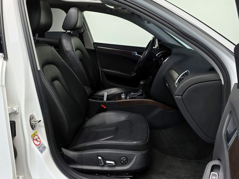 2016 Audi A4 30 TDI Dynamic B8 photo 10