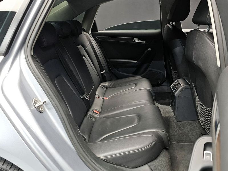 2016 Audi A4 35 TDI Quattro Dynamic B8 photo 12