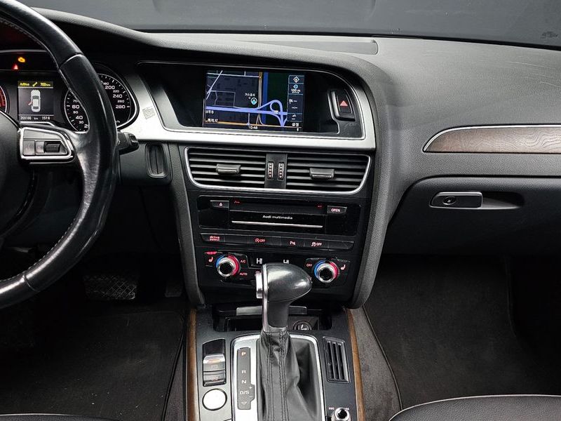 2016 Audi A4 35 TDI Quattro Dynamic B8 photo 14