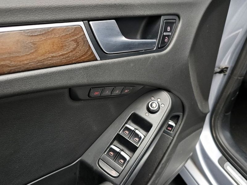 2016 Audi A4 35 TDI Quattro Dynamic B8 photo 17