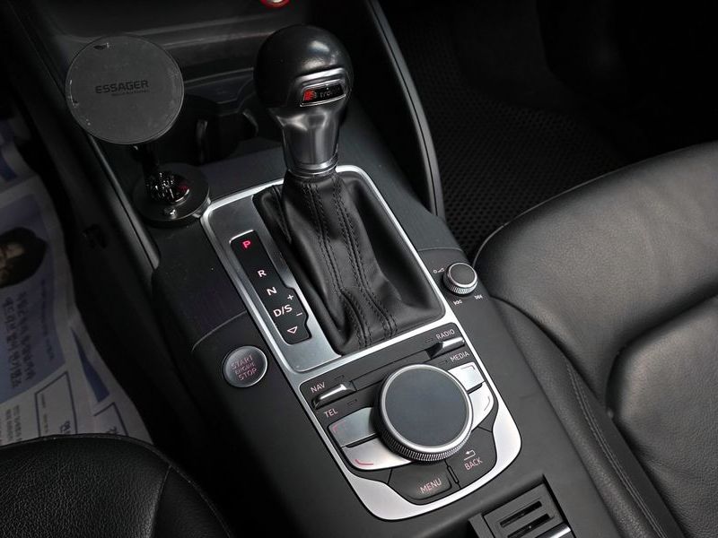 2016 Audi A3 35 TDI Dynamic 8V photo 9