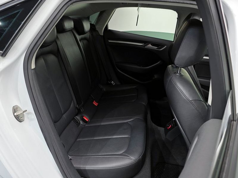 2016 Audi A3 35 TDI Dynamic 8V photo 12