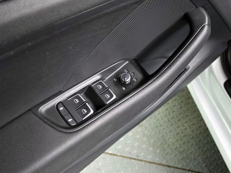 2016 Audi A3 35 TDI Dynamic 8V photo 17