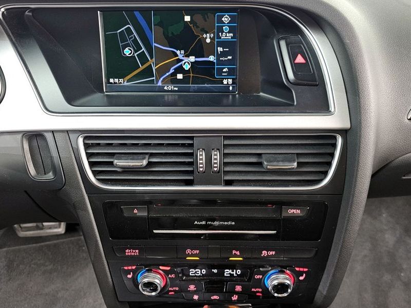 2016 Audi A4 30 TDI Dynamic B8 photo 14