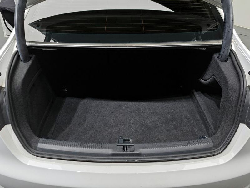 2016 Audi A4 30 TDI Dynamic B8 photo 20