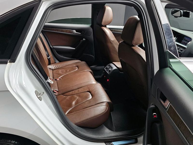 2016 Audi A4 30 TDI Dynamic B8 photo 12