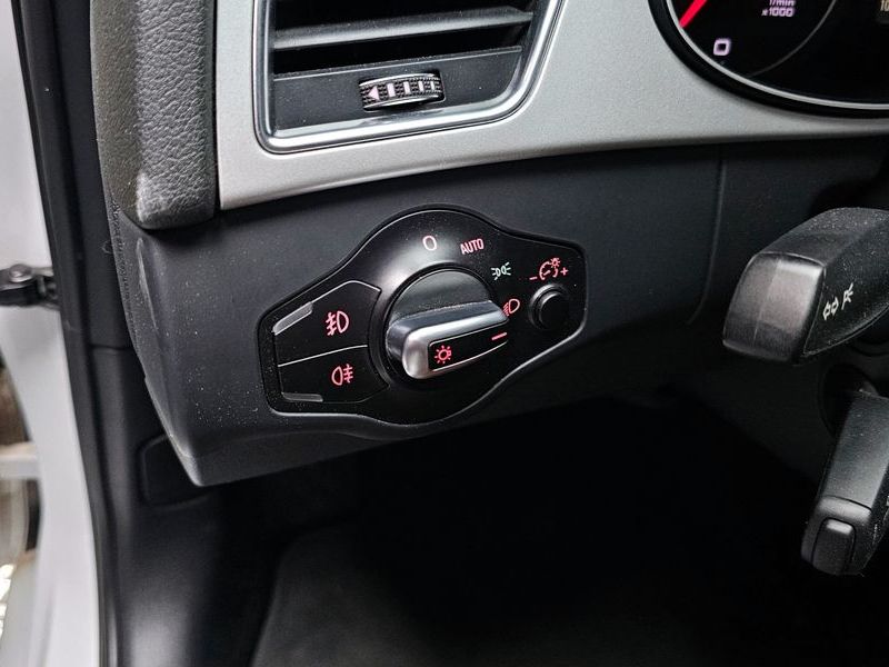 2016 Audi A4 30 TDI Dynamic B8 photo 17