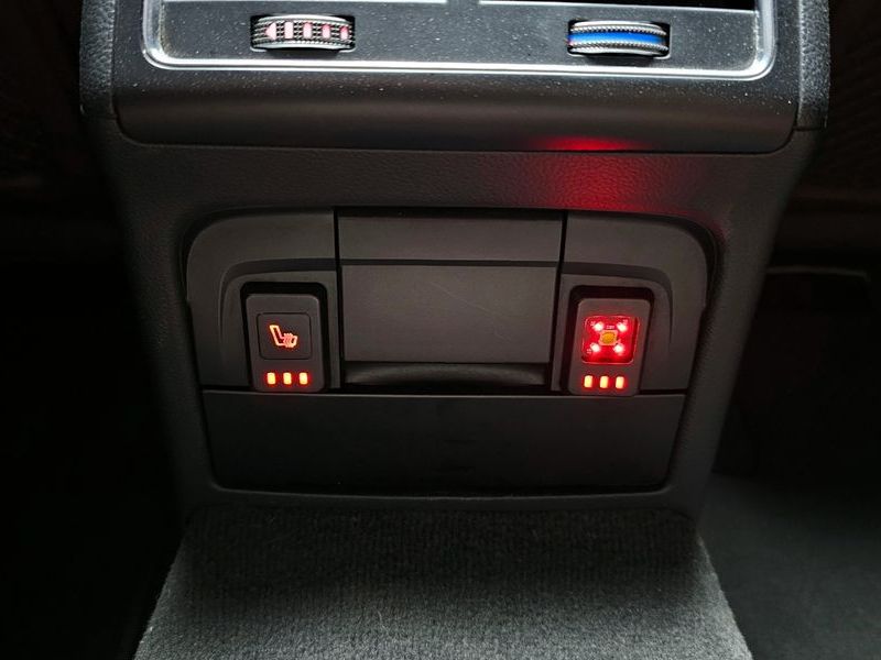 2016 Audi A4 30 TDI Dynamic B8 photo 19