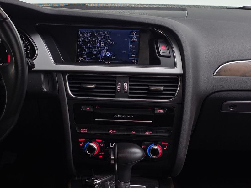 2016 Audi A4 35 TDI Quattro Dynamic B8 photo 12