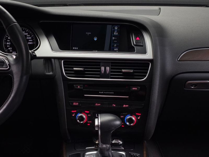 2016 Audi A4 35 TDI Quattro Dynamic B8 photo 11
