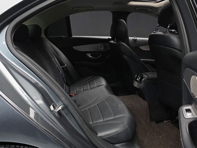 2017 Mercedes-Benz C-Class C200 Avantgarde photo 12