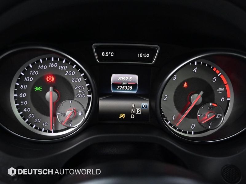 2017 Mercedes-Benz A-Class GLA200 d photo 8