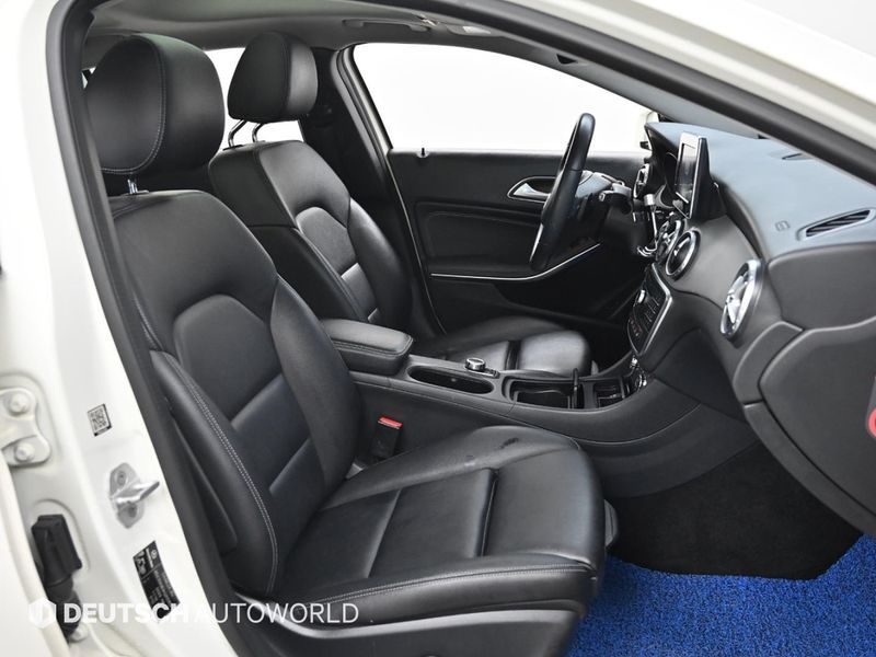 2017 Mercedes-Benz A-Class GLA200 d photo 10