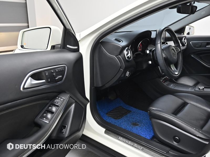 2017 Mercedes-Benz A-Class GLA200 d photo 11