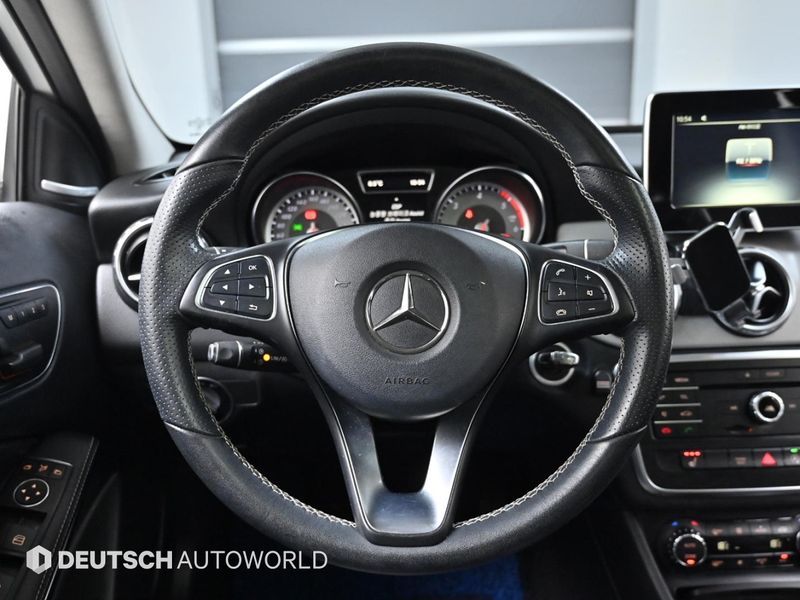 2017 Mercedes-Benz A-Class GLA200 d photo 13