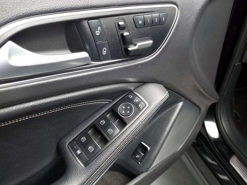 2017 Mercedes-Benz A-Class GLA200 d photo 18