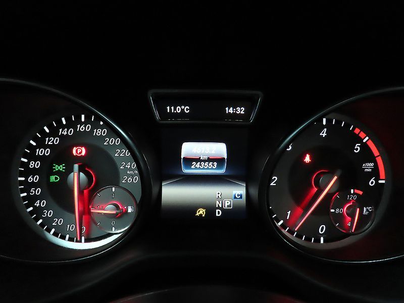 2017 Mercedes-Benz A-Class GLA200 d 4MATIC photo 9