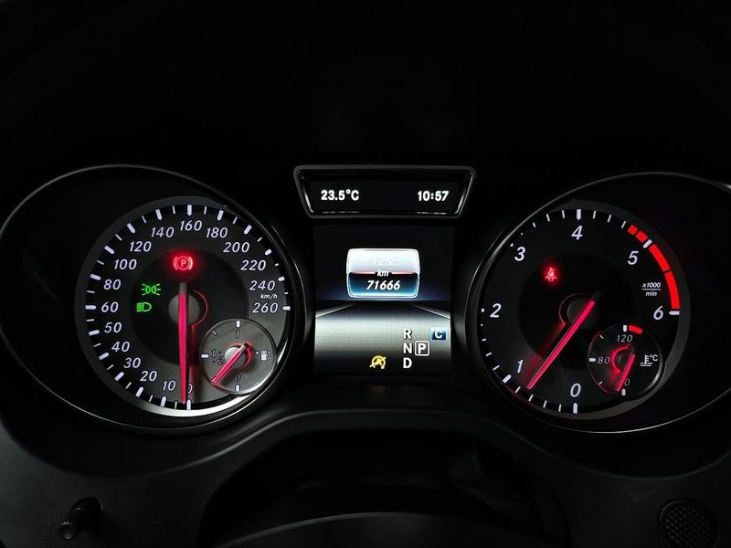 2017 Mercedes-Benz A-Class GLA200 d photo 8