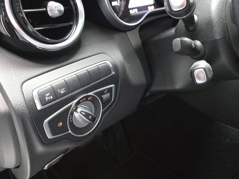 2017 Mercedes-Benz C-Class C220 d Avantgarde photo 15