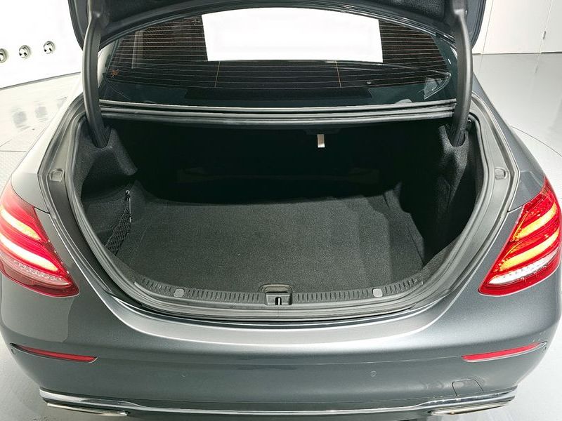 2017 Mercedes-Benz E-Class E200 Avantgarde photo 20