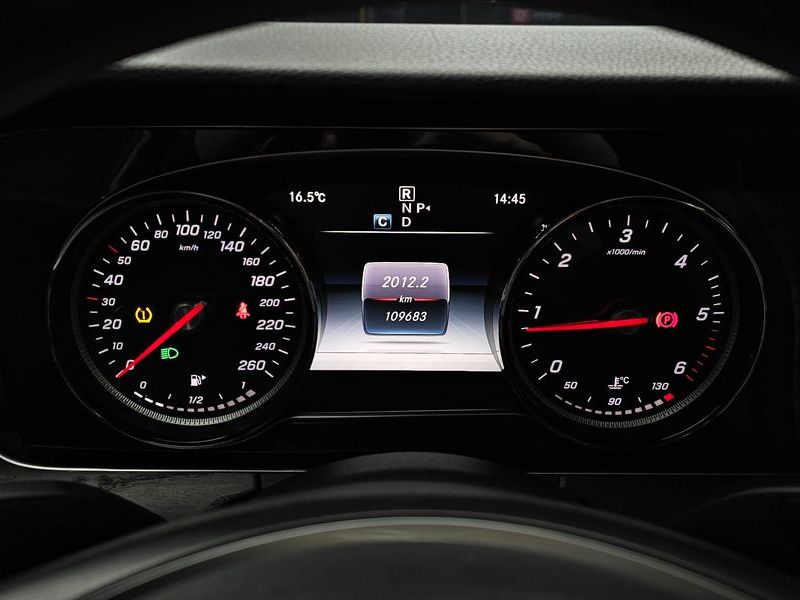 2017 Mercedes-Benz E-Class E220d Avantgarde photo 8