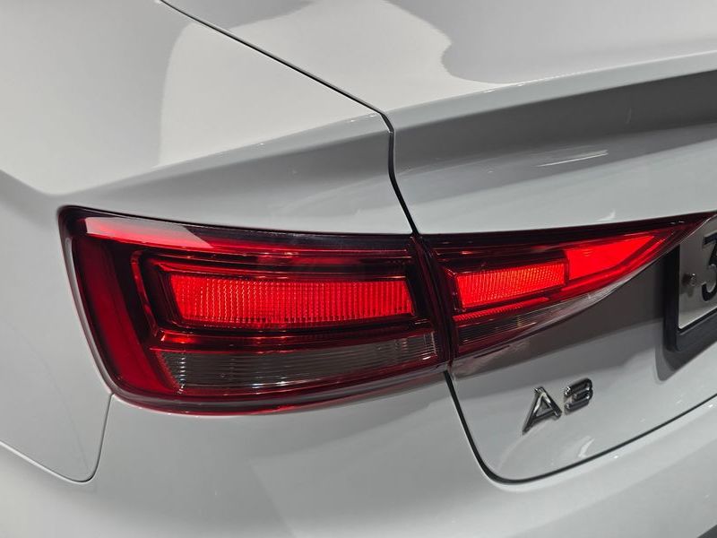 2018 Audi A3 40 TFSI 8V photo 23