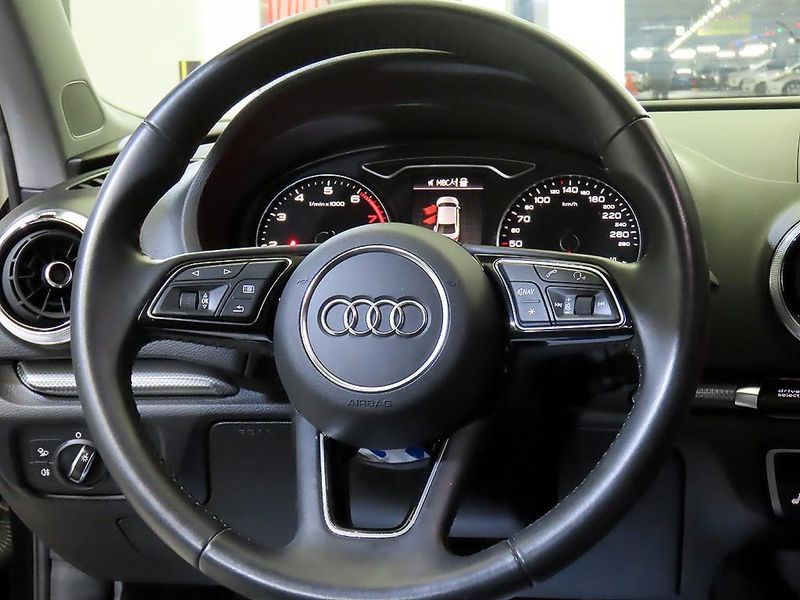 2018 Audi A3 40 TFSI 8V photo 8