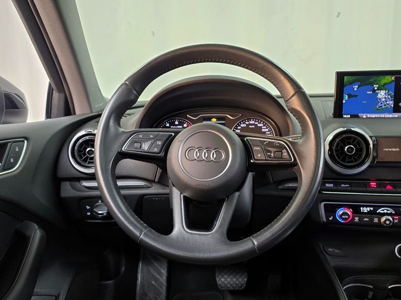 2018 Audi A3 40 TFSI 8V photo 13