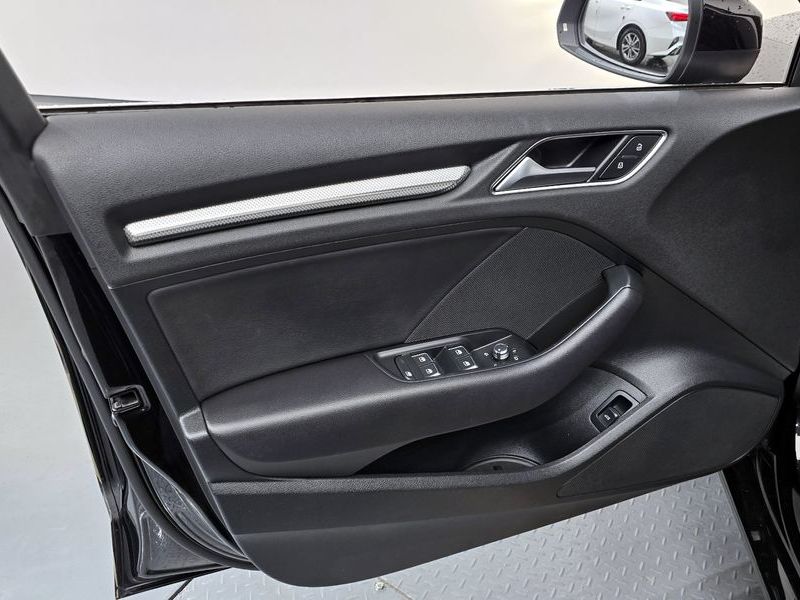 2018 Audi A3 40 TFSI 8V photo 24