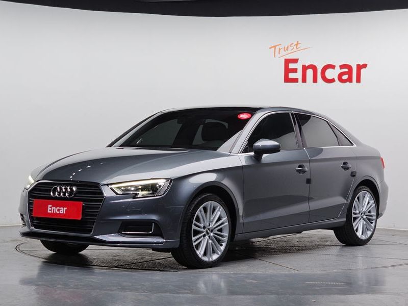 2018 Audi A3 40 TFSI 8V photo 1