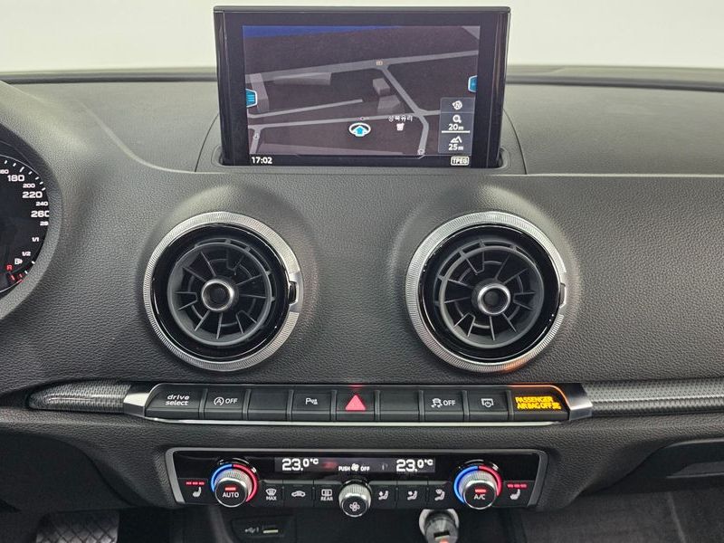 2018 Audi A3 40 TFSI 8V photo 14
