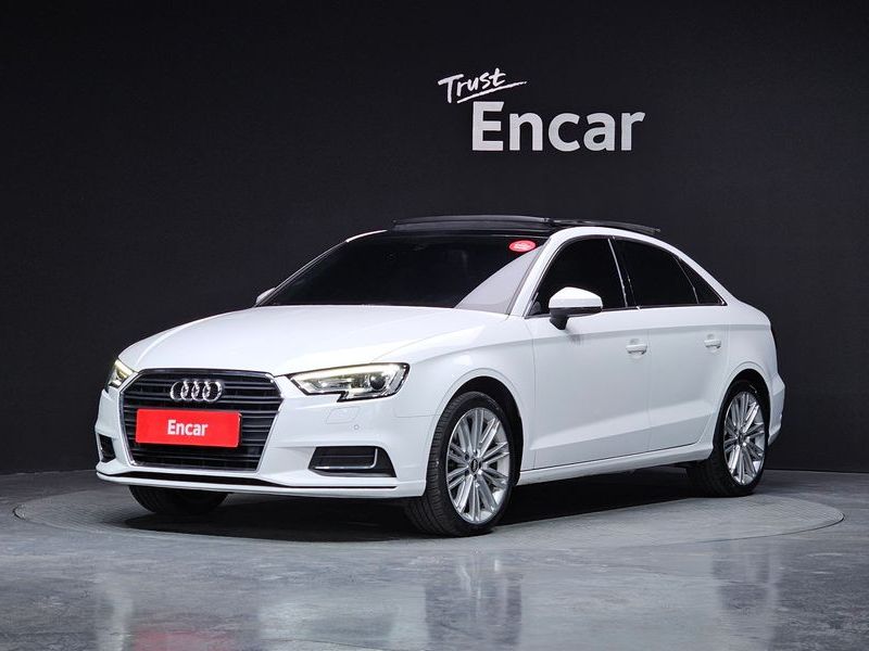 2018 Audi A3 40 TFSI 8V photo 1