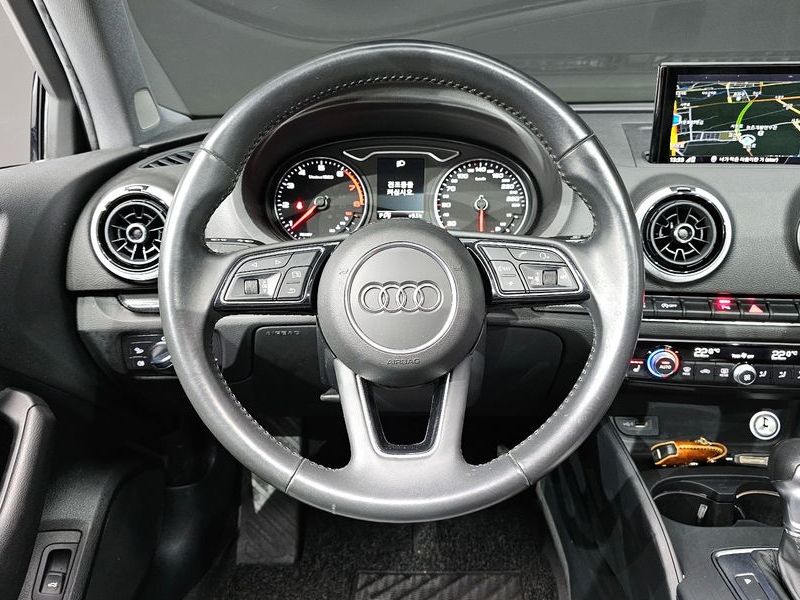 2018 Audi A3 40 TFSI 8V photo 13