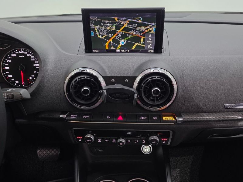 2018 Audi A3 40 TFSI 8V photo 14
