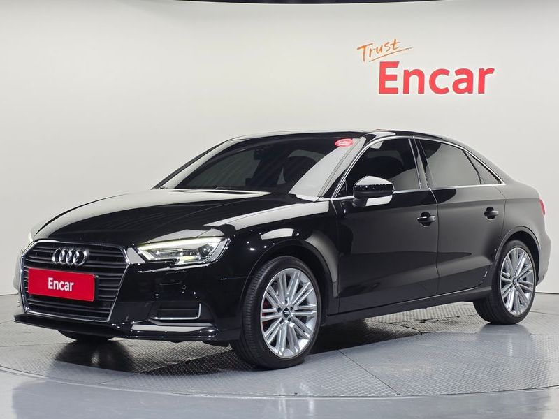 2018 Audi A3 40 TFSI 8V photo 1