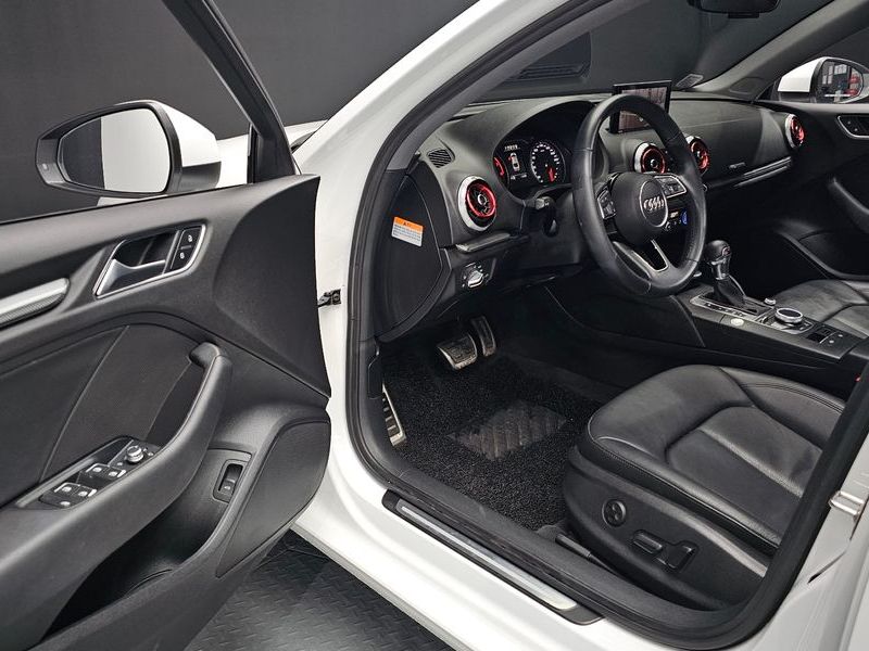 2018 Audi A3 40 TFSI 8V photo 12