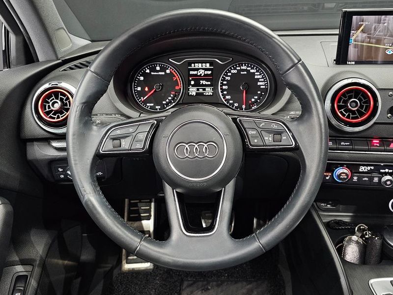 2018 Audi A3 40 TFSI 8V photo 14
