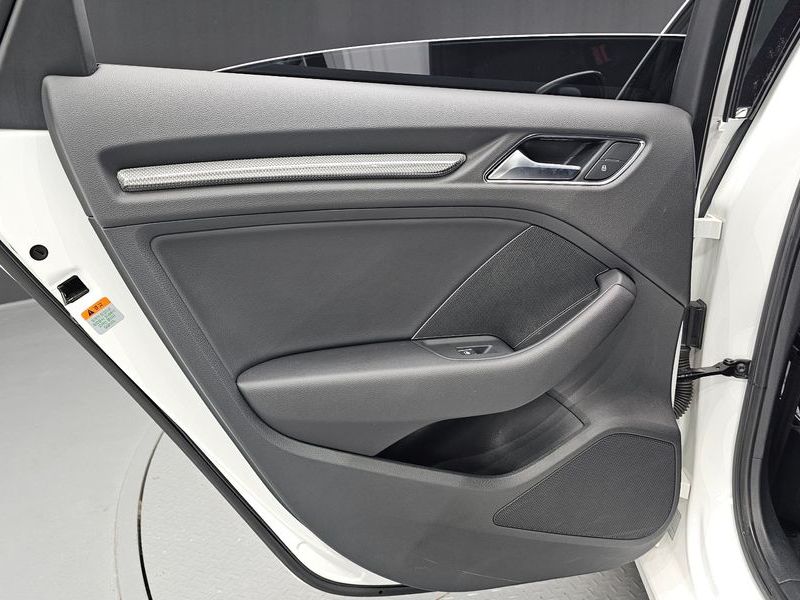 2018 Audi A3 40 TFSI 8V photo 26