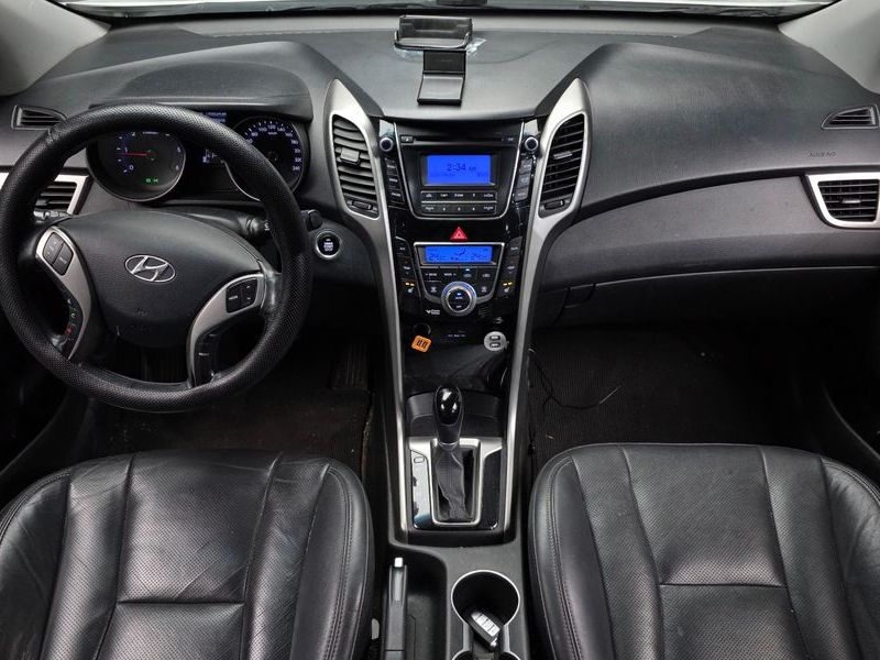 2012 Hyundai i30 Diesel 1.6 VGT Unique photo 7