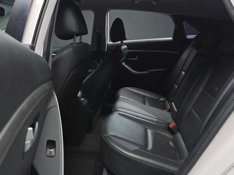 2012 Hyundai i30 Diesel 1.6 VGT Unique photo 11