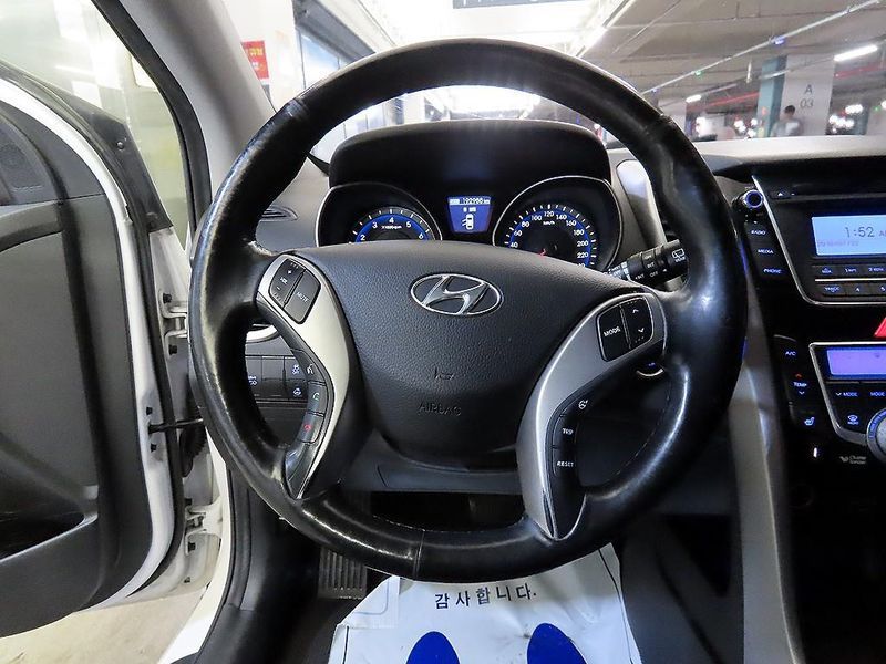 2015 Hyundai i30 1.6 GDI PYL photo 11