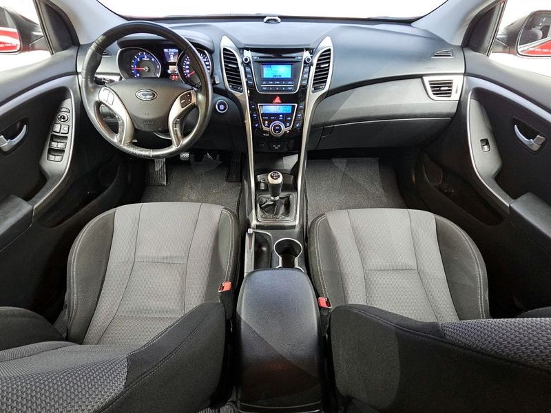 2012 Hyundai i30 Diesel 1.6 VGT Unique photo 7